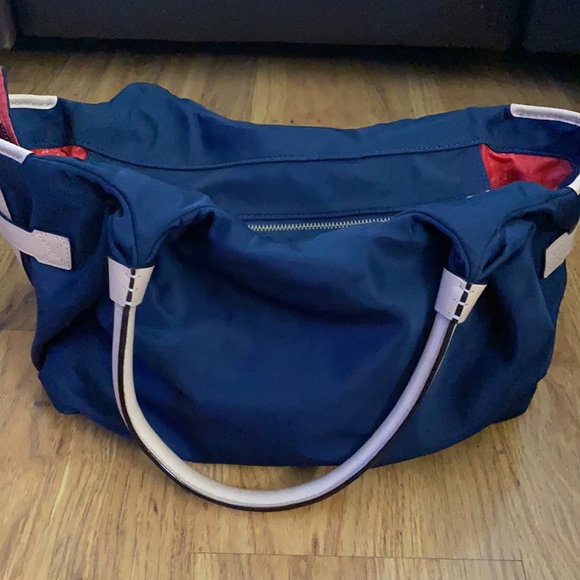 Kate Spade nylon purse in navy/tan - Picture 4 of 15